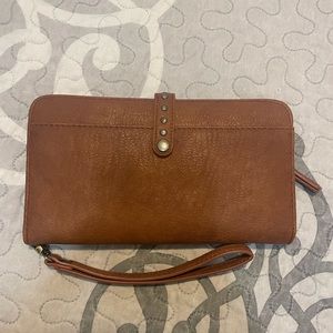 Camel Wallet